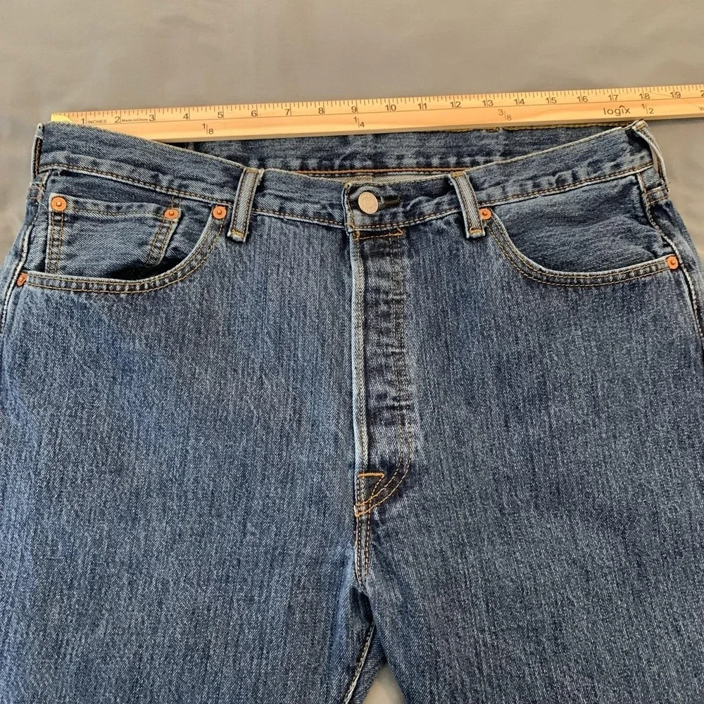 Levis 501 Jeans Mens 38x34 Blue Medium Wash Straight Leg Button‎ Fly Denim Pants